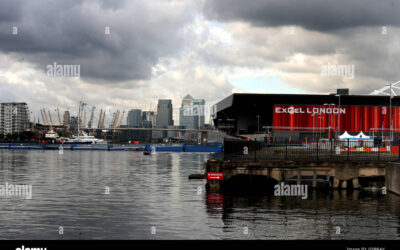 Londres 2012 Lieu L’excel Arena Avec Canary Wharf En Arrière
